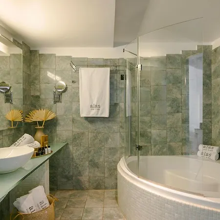 Alas & Hotel 5*
