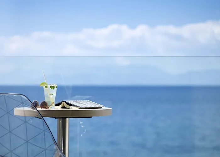 Ξενοδοχείο Alas & 5*